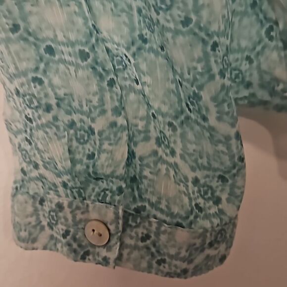 CHICO'S SHEER BLOUSE 4 - Picture 6 of 6